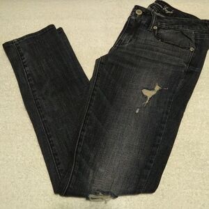 BRAND NEW American Eagle Skinny Jeans
